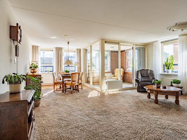 Photo 2 of Stuijvenburchstraat 40-A