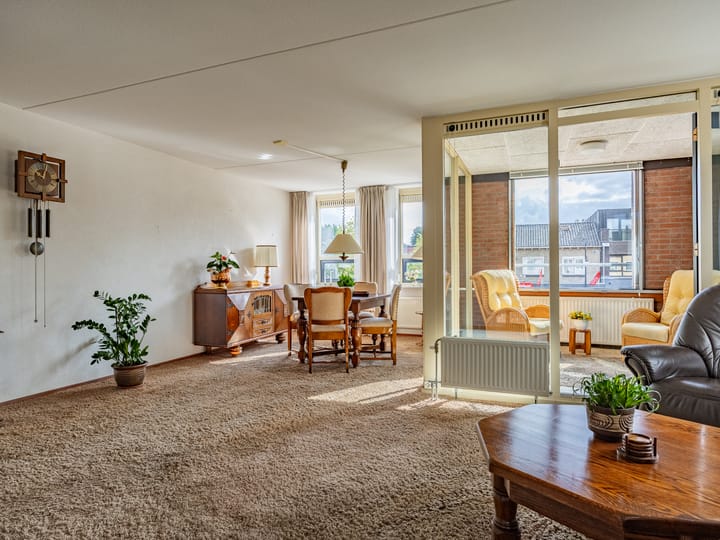 Photo 16 of Stuijvenburchstraat 40-A