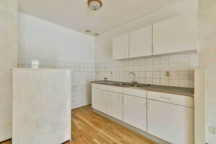 Foto 10 van Staringstraat 5-M