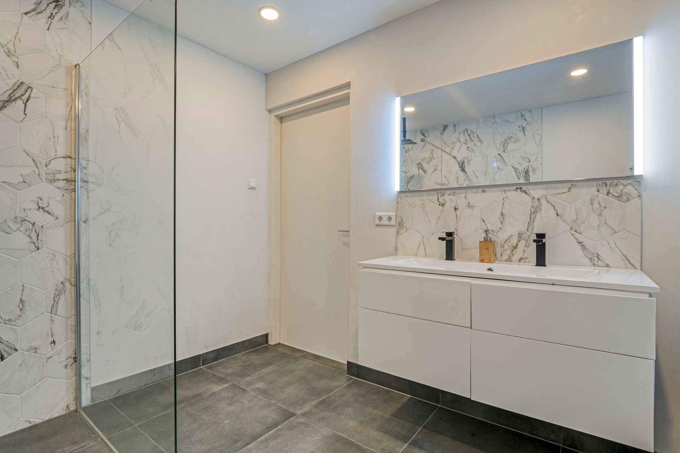 Foto 39 van Dr Ir H A Stheemanstraat 20