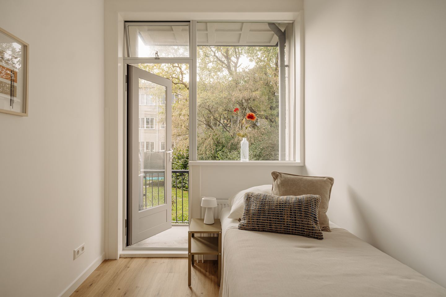 Foto 4 van Montferlandstraat 4-H