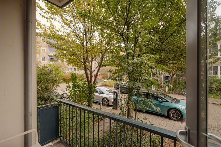 Photo 19 of Montferlandstraat 4-H