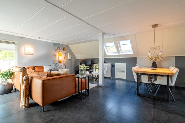 Foto 16 van Zwanebloem 23