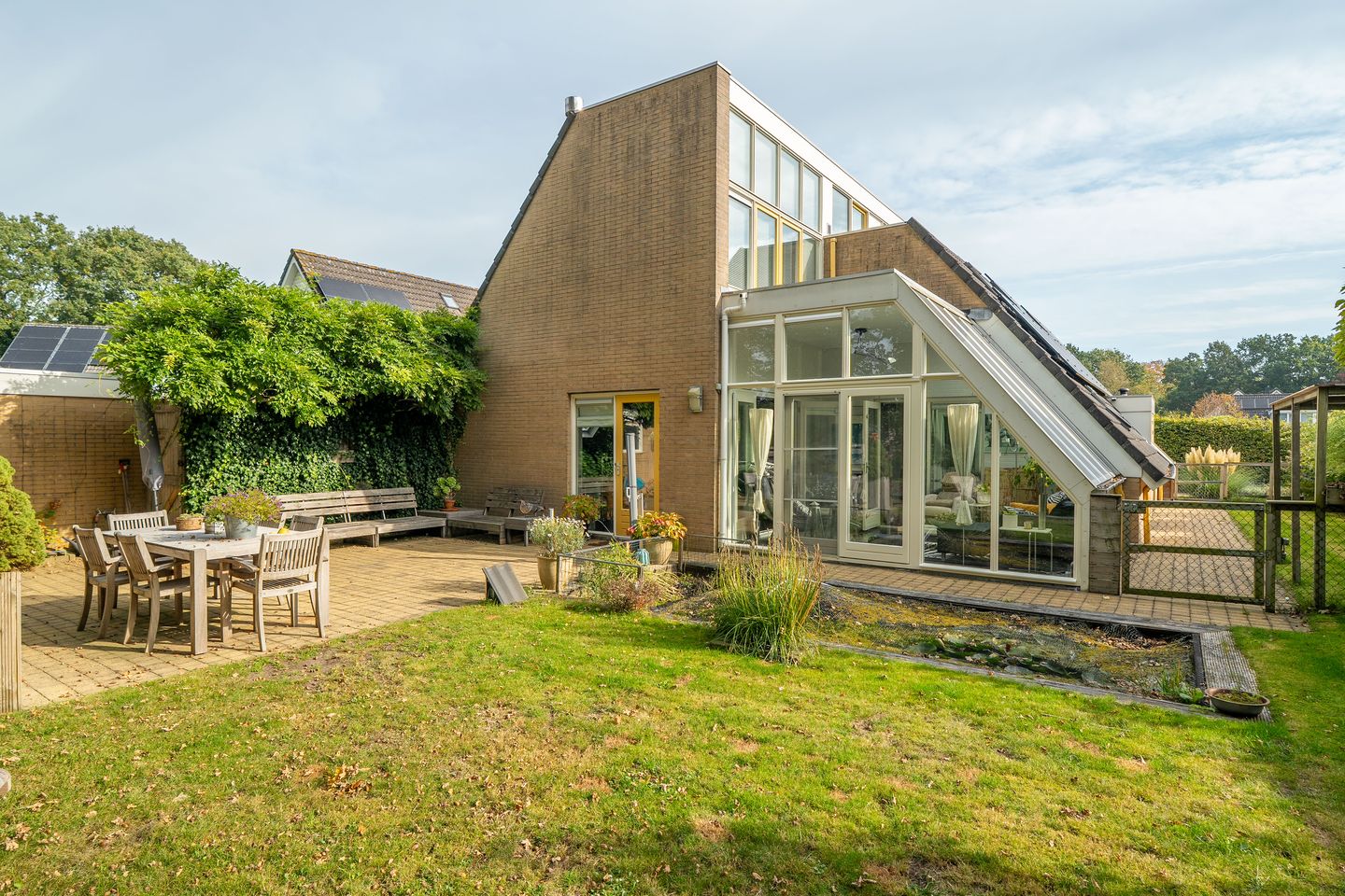 Foto 5 van Zwanebloem 23