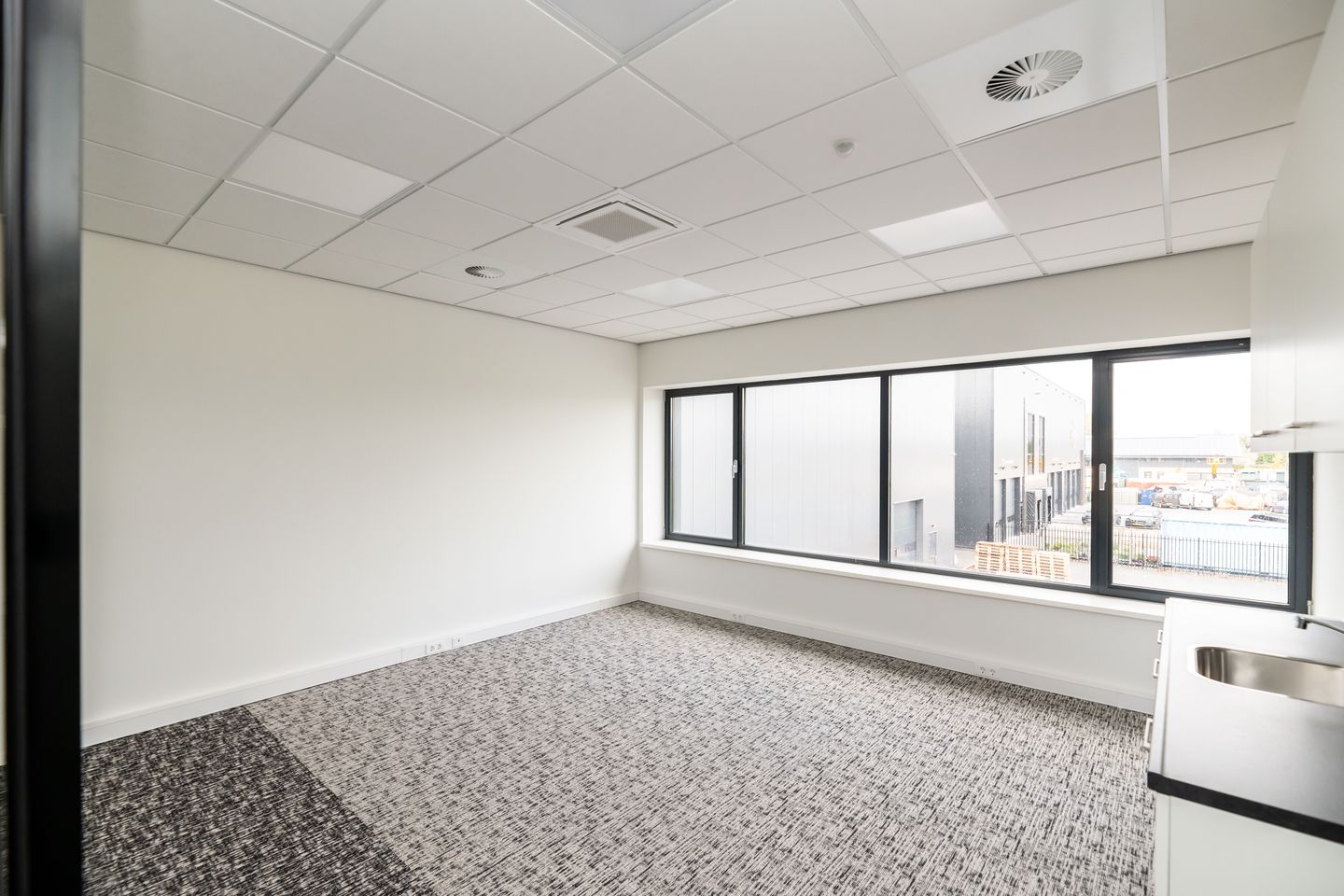 View photo 2 of Verre weide 5