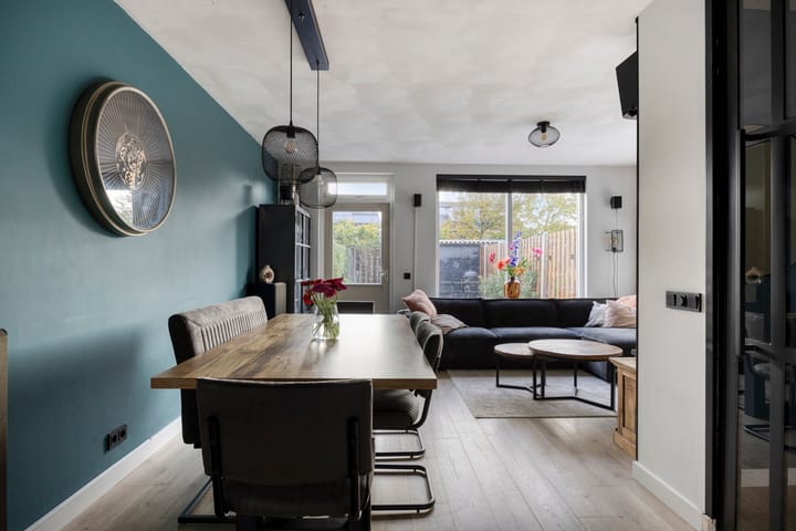 Photo 12 of Monseigneur Dubbelmanstraat 4