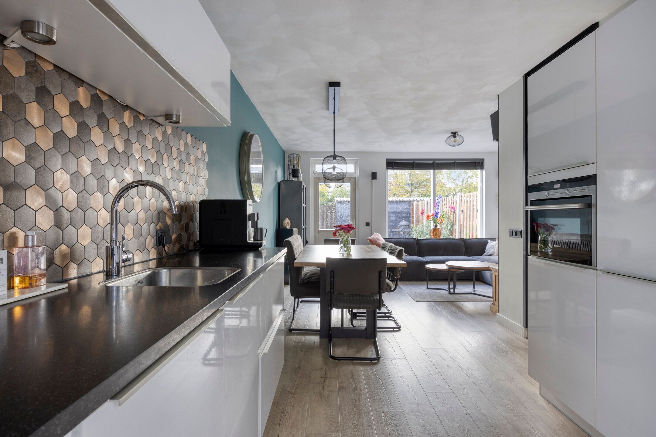 Photo 15 of Monseigneur Dubbelmanstraat 4