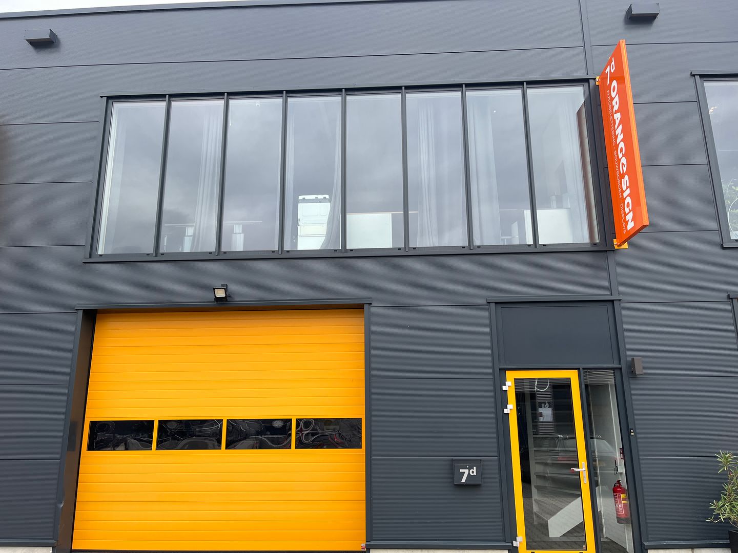 View photo 1 of Haarbos 7-d