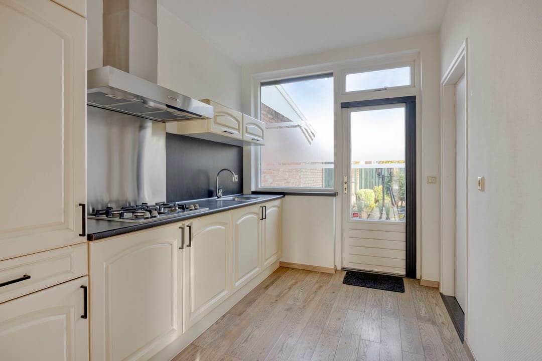 Foto 8 van Burg. Bogmanstraat 10