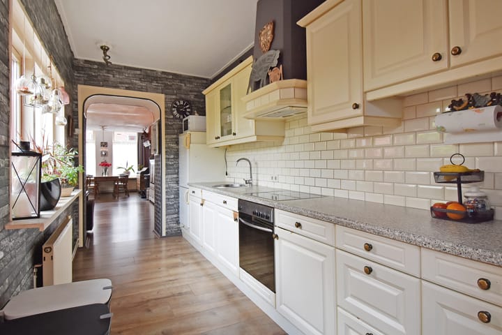 Photo 3 of Bonfut 12