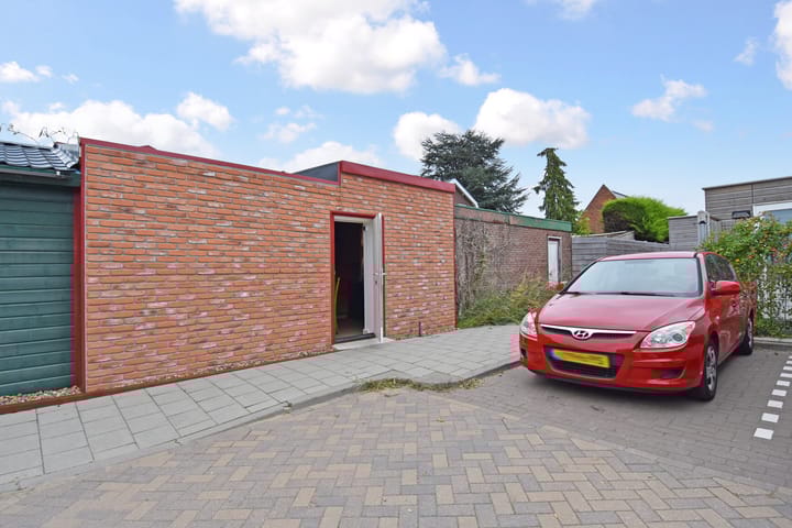 Photo 35 of Bonfut 12