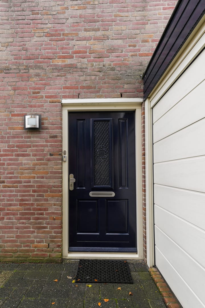 Photo 6 of Kamille 10