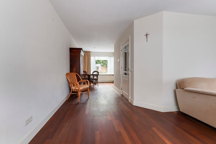 Photo 15 of Kamille 10