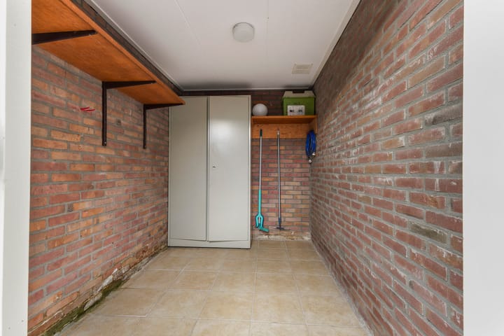 Photo 40 of Kamille 10