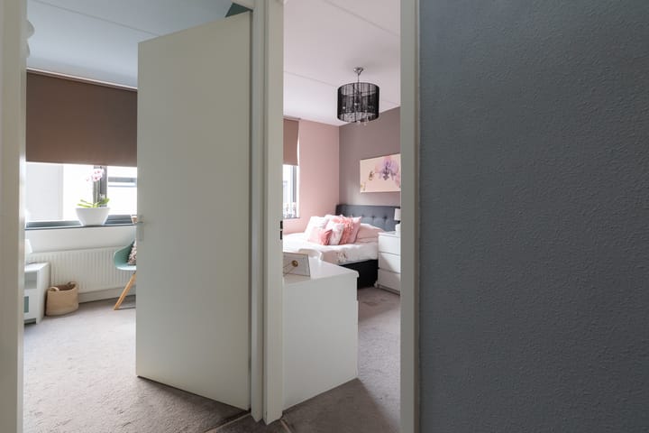 Foto 27 van Helenusstraat 8