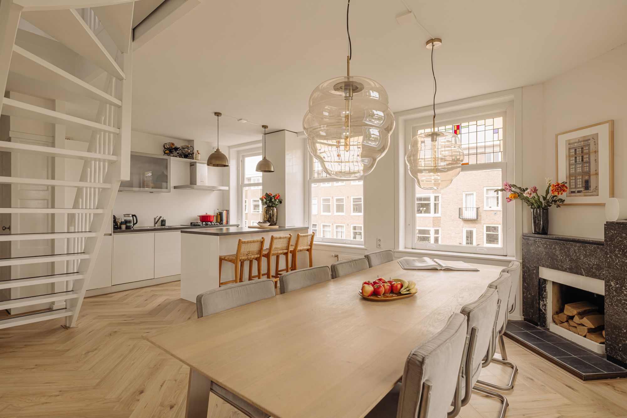 Photo 6 of Vechtstraat 81-3