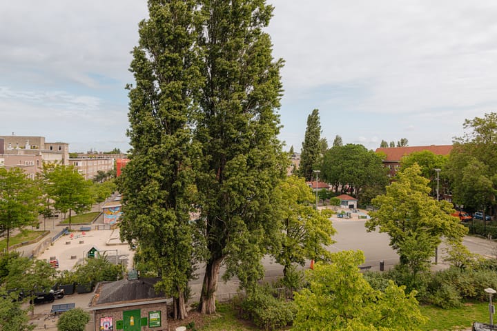 Photo 25 of Vechtstraat 81-3