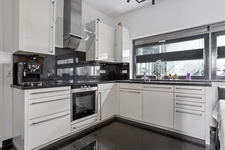 Photo 19 of Neherpark 92