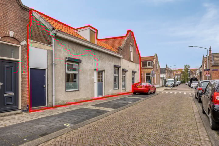 Photo 1 of Oranjestraat 15-A