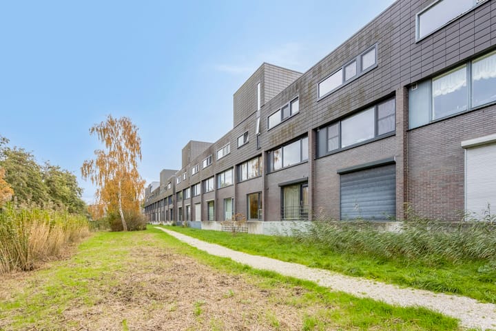 Foto 36 van Bisonstraat 32