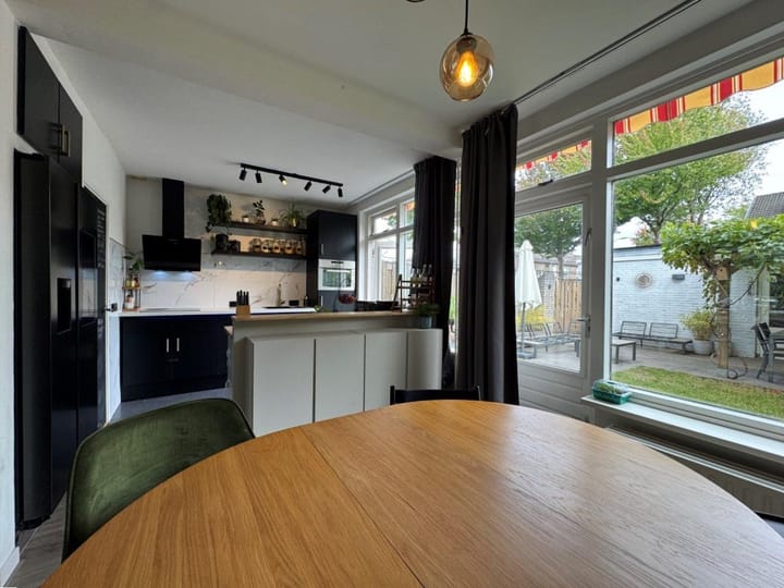 Photo 8 of Van Leeuwenhoeklaan 72