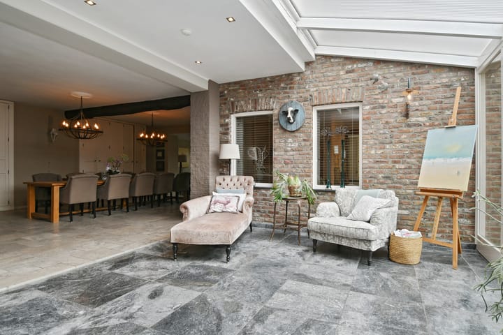 Photo 14 of Maasheuvel 24