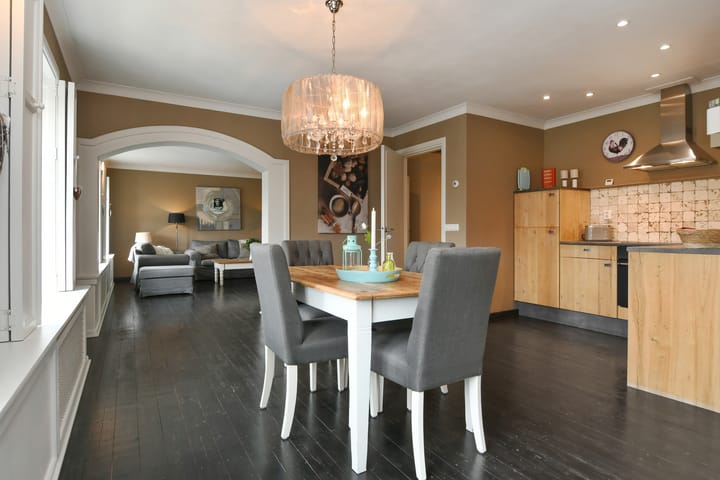 Photo 42 of Maasheuvel 24