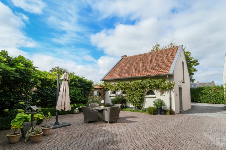 Photo 54 of Maasheuvel 24