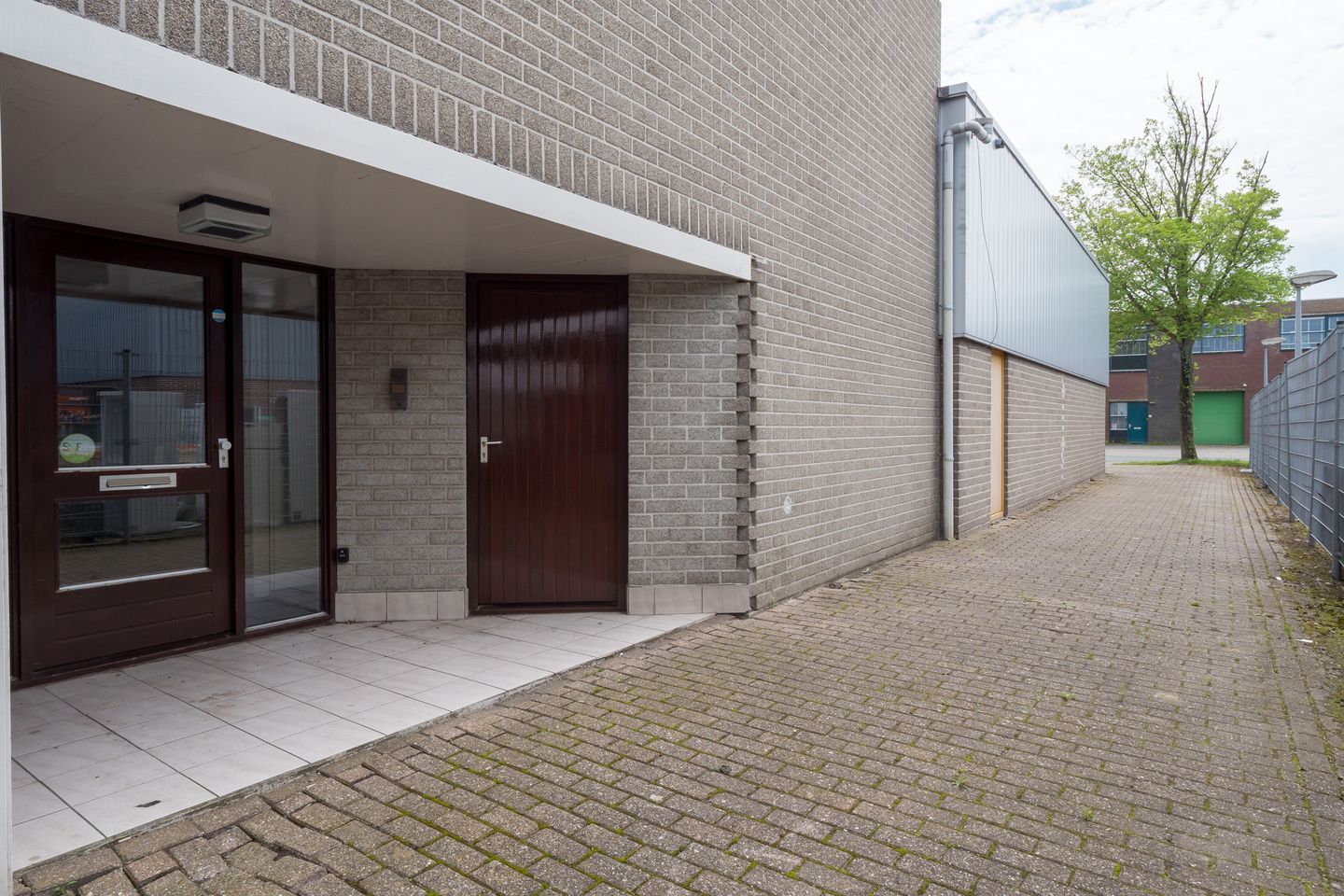 Bekijk foto 2 van Neutronweg 8-A