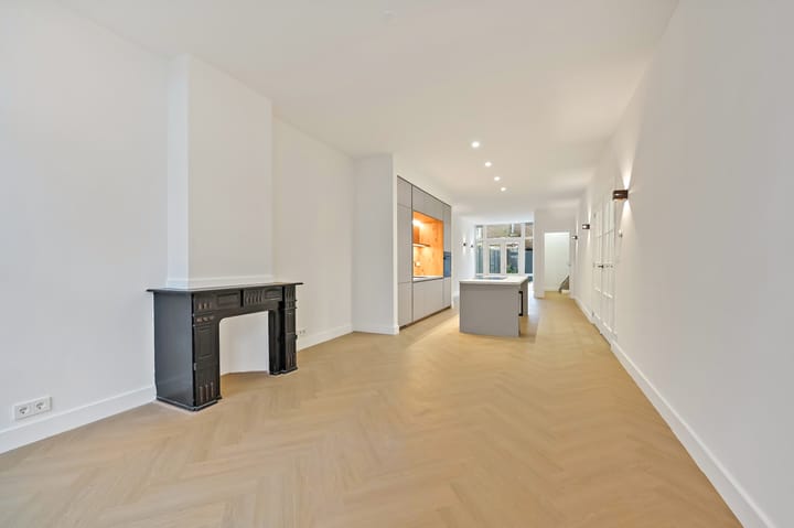 Foto 8 van Rijklof van Goensstraat 19