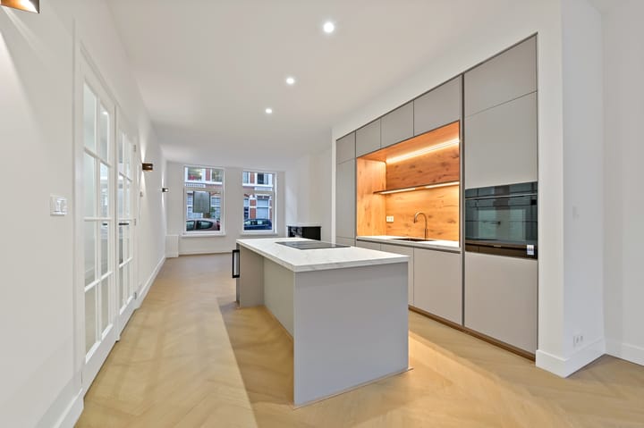 Foto 11 van Rijklof van Goensstraat 19