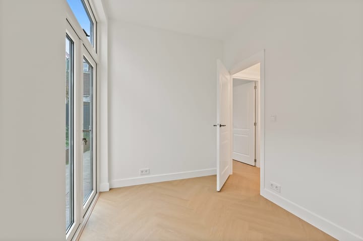 Foto 26 van Rijklof van Goensstraat 19