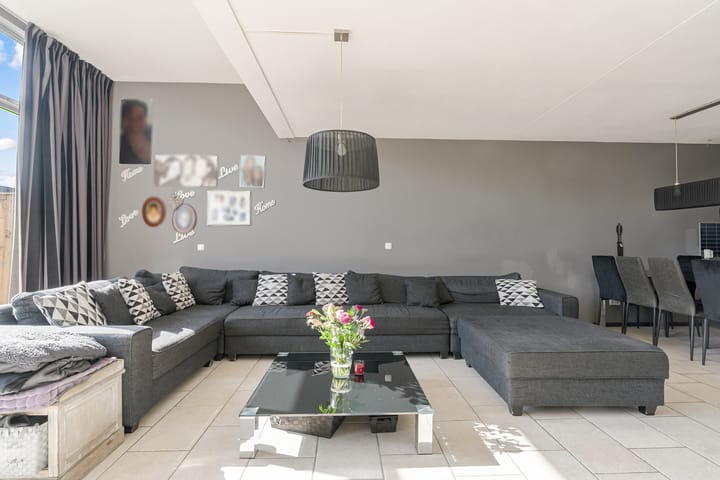 Photo 10 of Cézannestraat 14