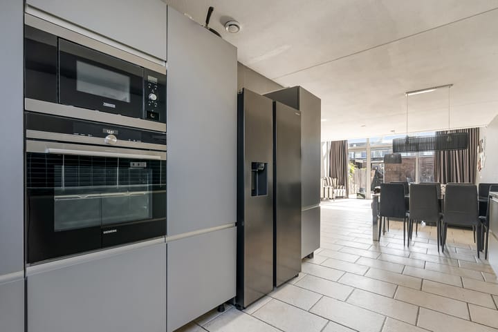 Photo 14 of Cézannestraat 14