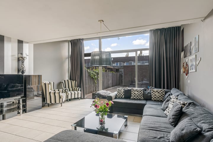 Photo 17 of Cézannestraat 14