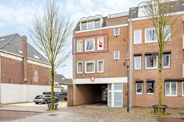 Photo 1 of Patersstraat 46