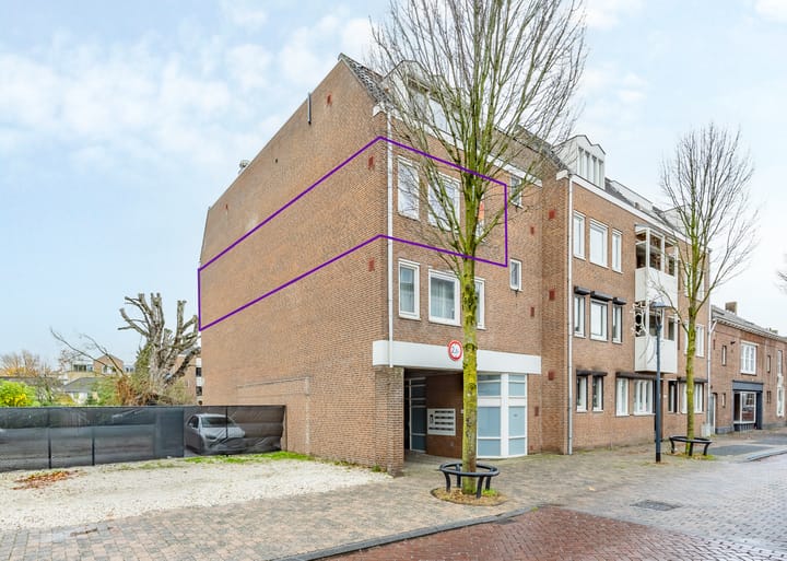 Photo 2 of Patersstraat 46