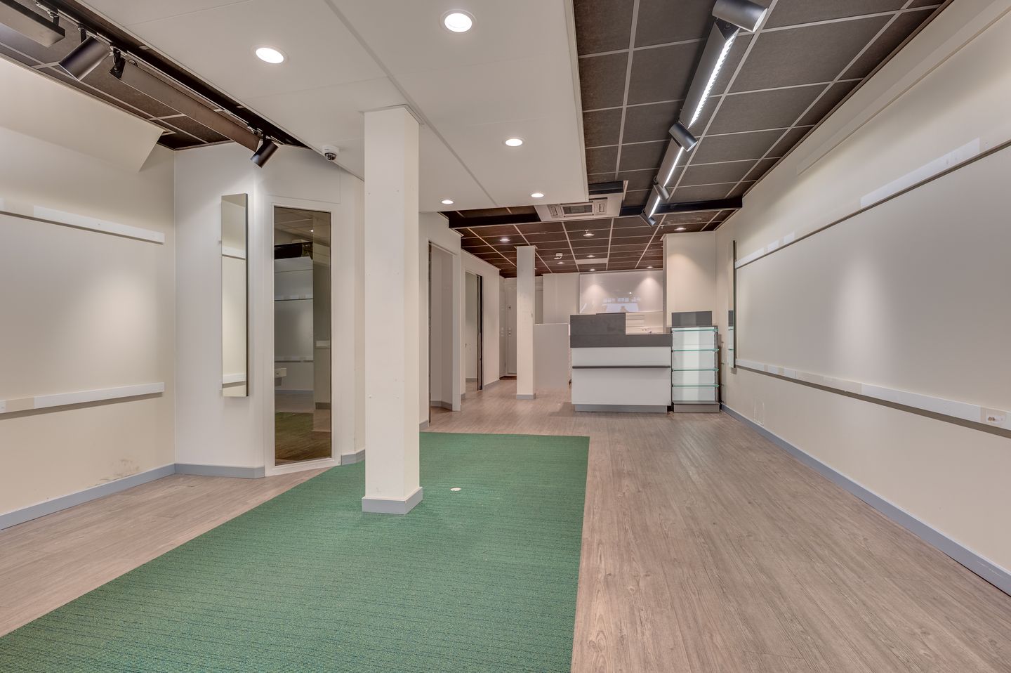 Bekijk foto 4 van Havenplein 1