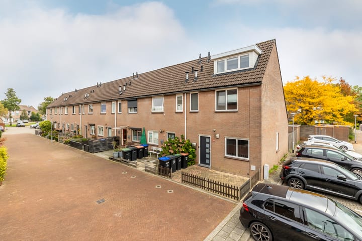 Photo 28 of Jean-Paul Sartre-erf 28