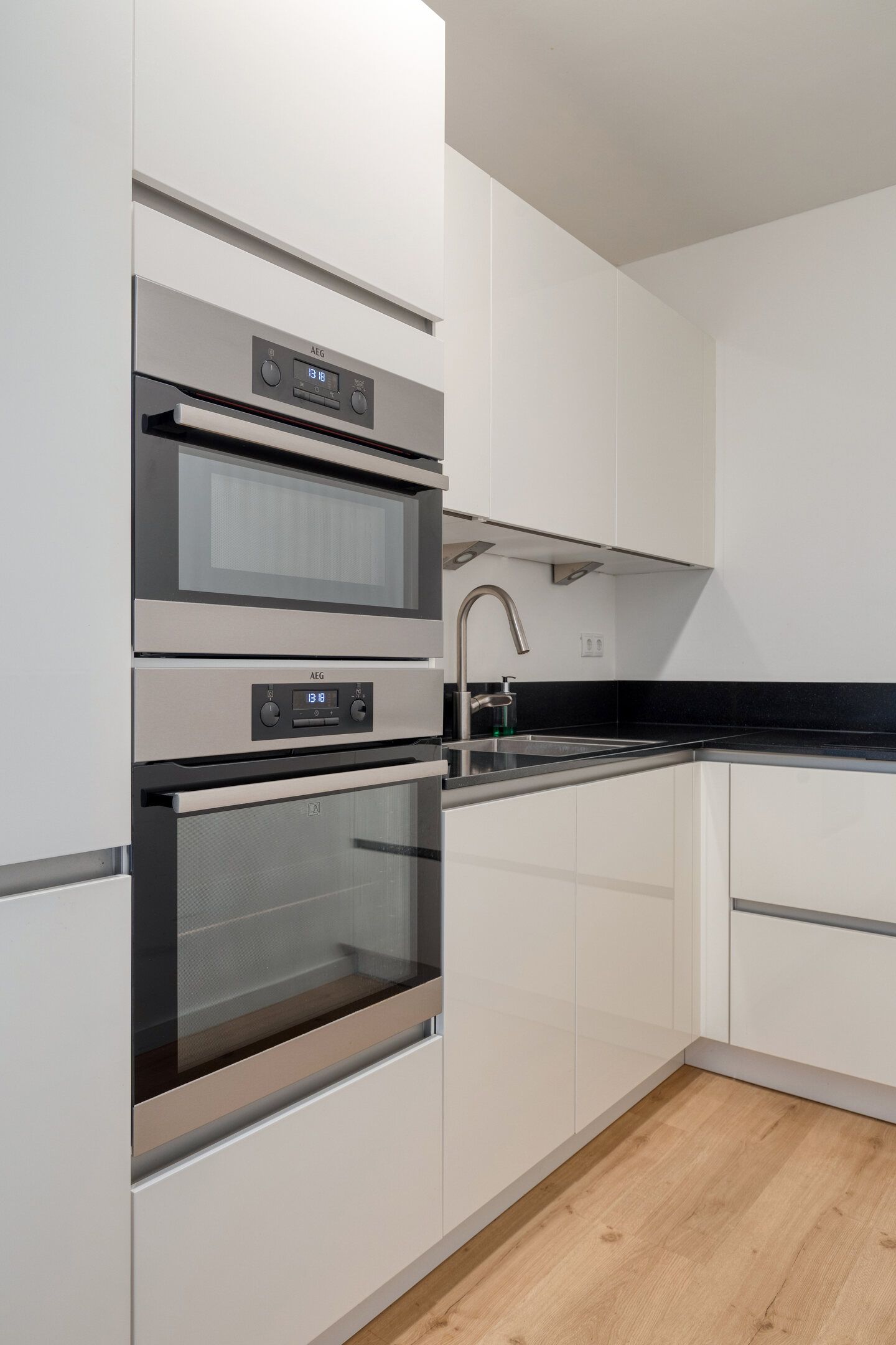 Foto 24 van Vondellaan 14-4