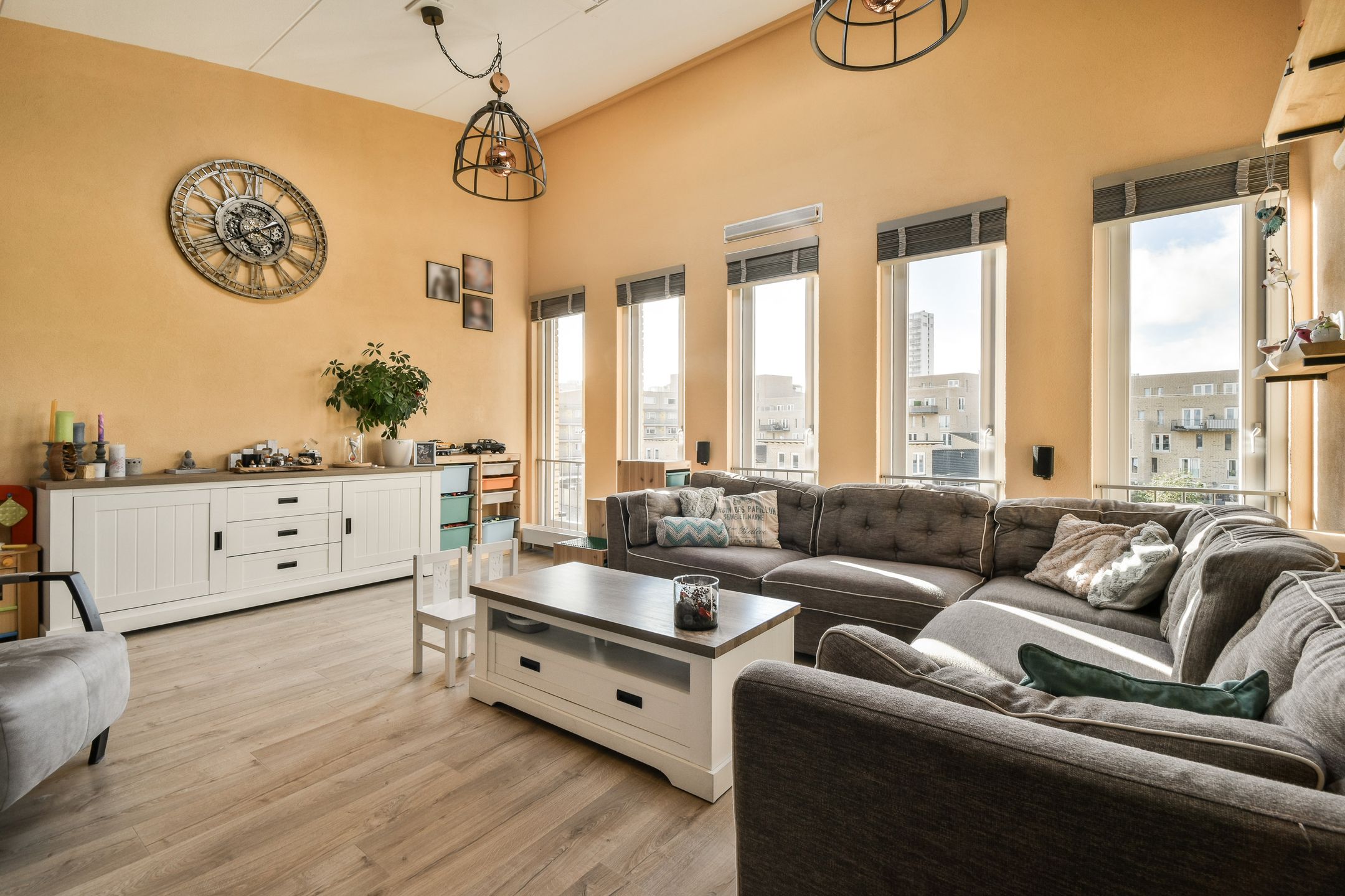 Foto 9 van Verzetsplein 10