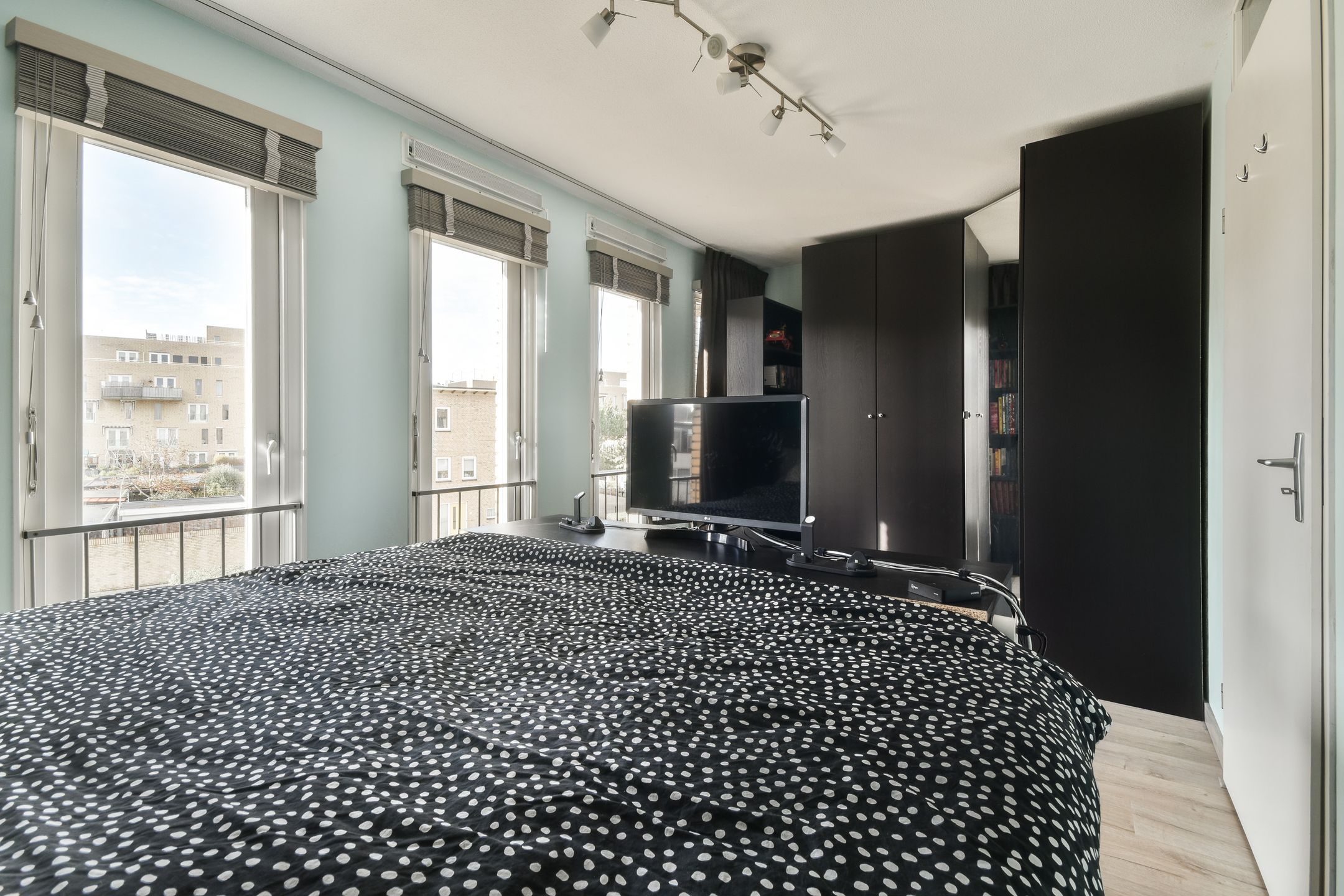 Foto 18 van Verzetsplein 10