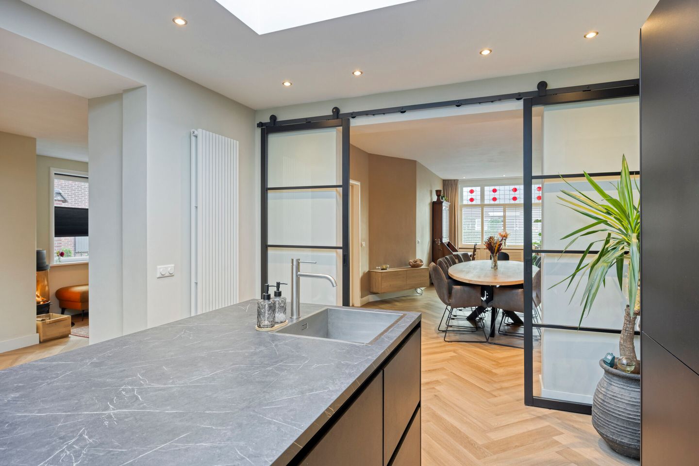 Foto 20 van Molenstraat 10