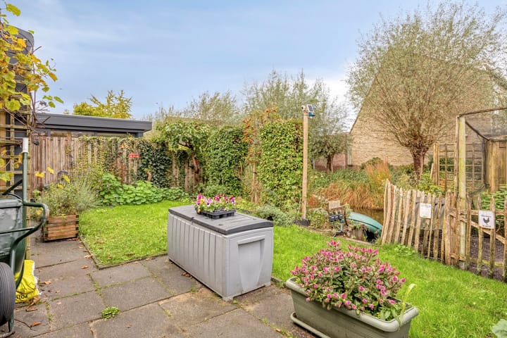 Photo 23 of Weegbreelaan 11