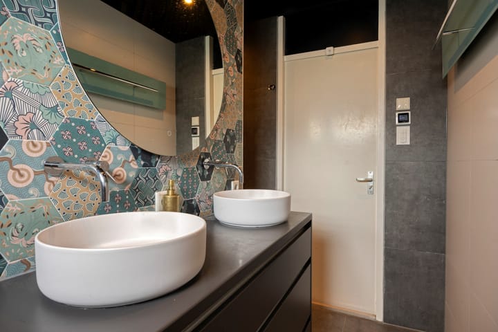 Photo 27 of Weegbreelaan 11