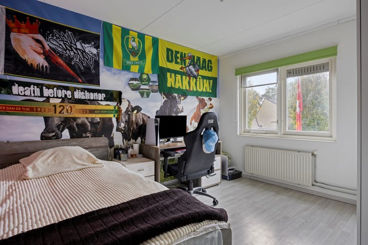 Photo 31 of Weegbreelaan 11