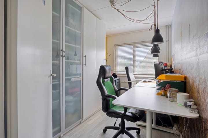 Photo 32 of Weegbreelaan 11