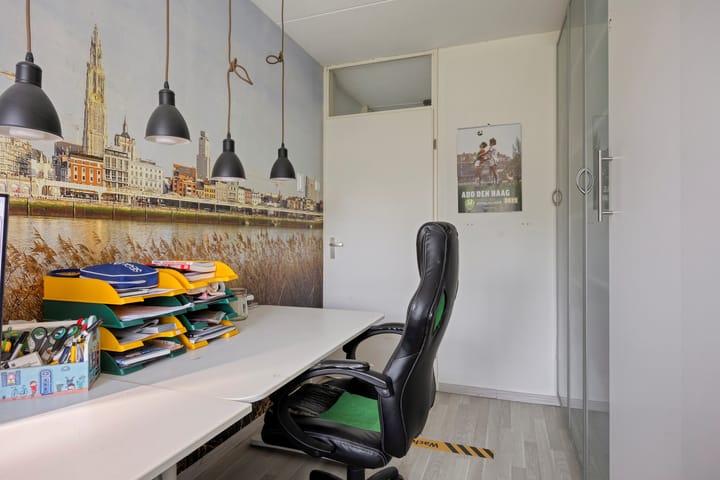 Photo 33 of Weegbreelaan 11