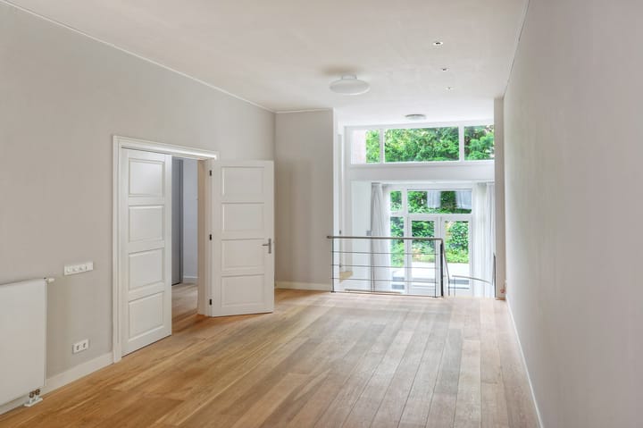 Foto 1 van De Lairessestraat 82-A