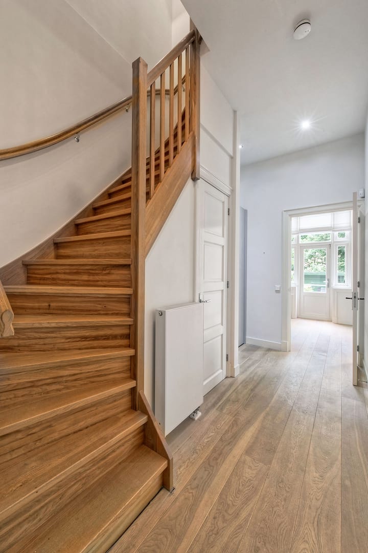 Foto 8 van De Lairessestraat 82-A